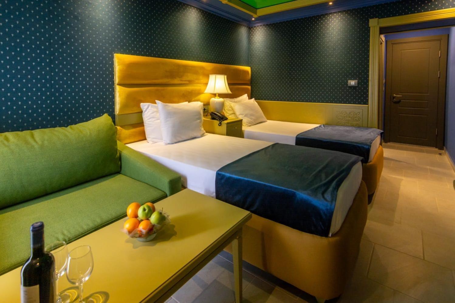 Hotel Craiova By Phoenicia Blue View 올림프 외부 사진