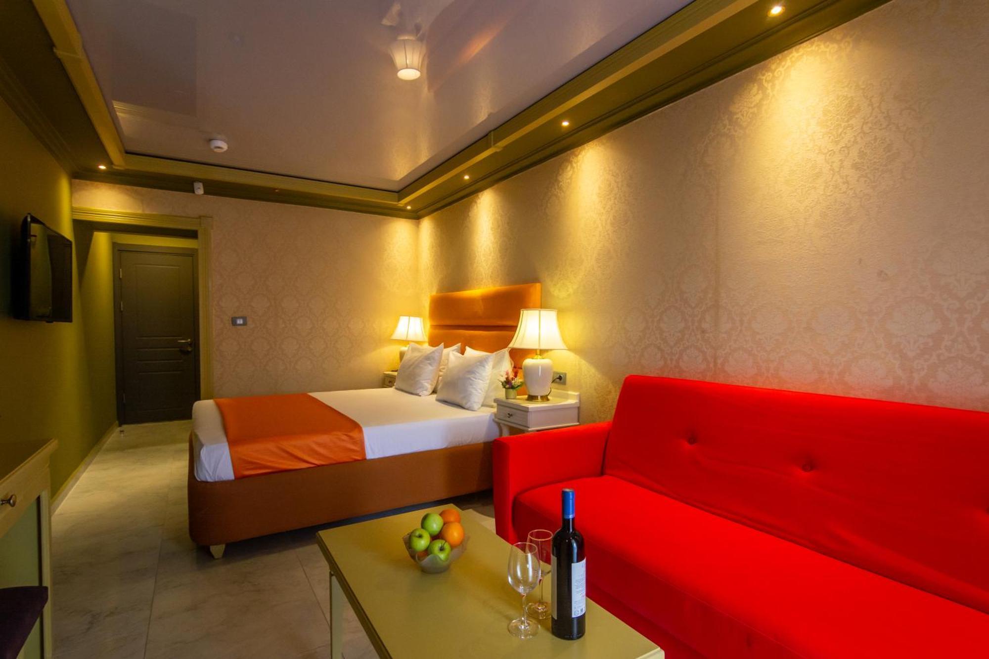 Hotel Craiova By Phoenicia Blue View 올림프 외부 사진